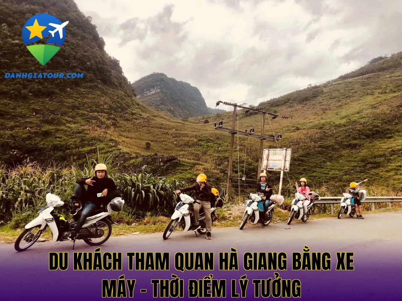 Du khách tham quan Hà Giang bằng xe máy – Thời điểm lý tưởng
